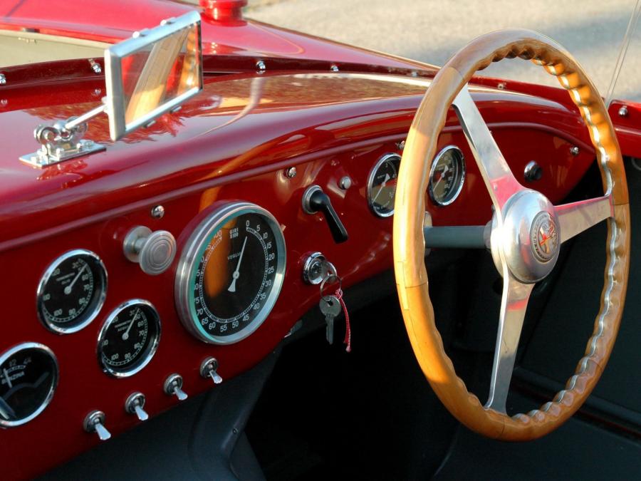 Панель приборов Alfa Romeo 6C 3000 Spider (1361) 1952 года  (фото 12 из 12)